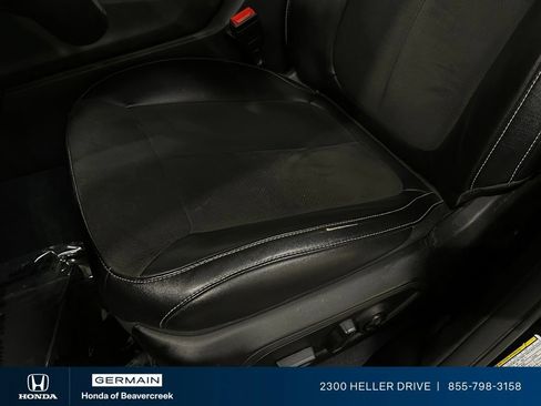 Used 2023 Jeep Grand Cherokee Altitude AWD/4WD image 19