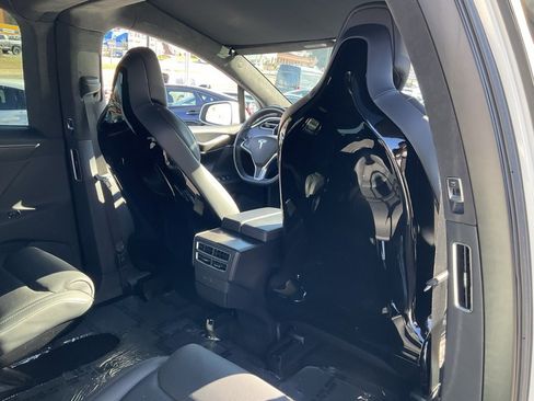 Used 2016 Tesla Model X 90D image 53
