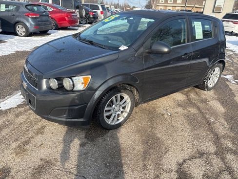 Used 2016 Chevrolet Sonic LT w/ Fun and Sun Package image 13