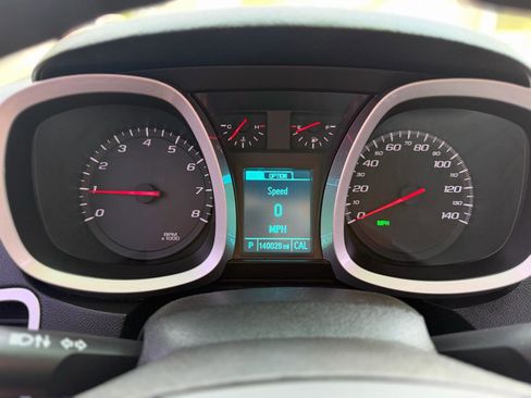 Used 2017 Chevrolet Equinox LS image 19