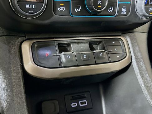 Used 2023 GMC Acadia Denali FWD image 15
