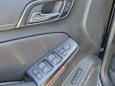 Used 2019 Chevrolet Tahoe Premier AWD/4WD image 25