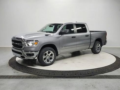 Used 2024 RAM 1500 Big Horn AWD/4WD image 3