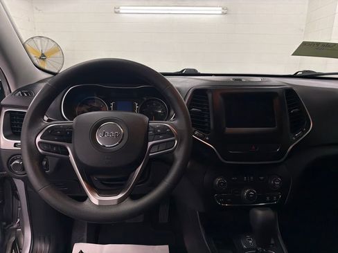 Used 2020 Jeep Cherokee Latitude image 9