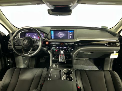 Used 2025 Acura MDX SH-AWD image 9