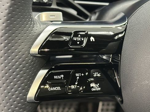 Certified 2024 Mercedes-Benz GLC 300 image 29