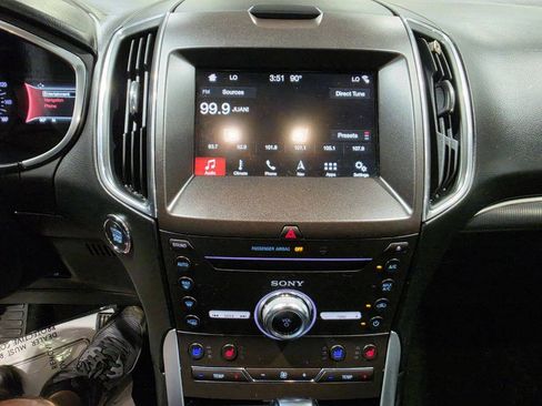 Used 2018 Ford Edge Titanium w/ Equipment Group 301A FWD image 35