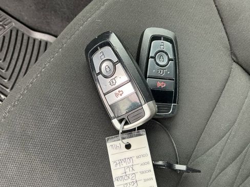 Used 2021 Ford Explorer XLT image 53