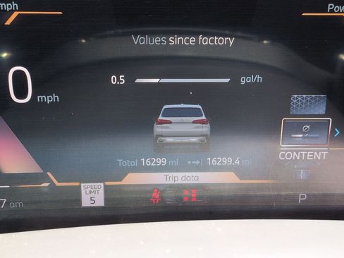 Certified 2025 BMW X5 xDrive40i w/ Parking Assistance Package AWD/4WD image 22