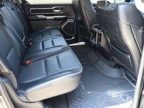 Used 2022 RAM 1500 Laramie AWD/4WD image 16