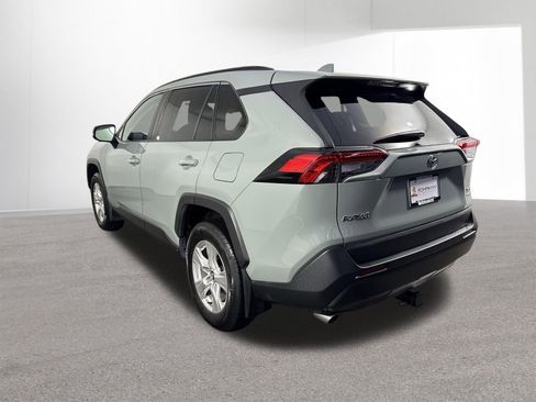 Used 2021 Toyota RAV4 XLE AWD/4WD image 29