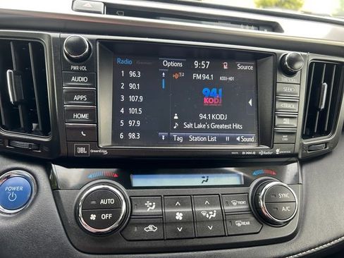 Used 2017 Toyota RAV4 Limited w/ Advanced Technology Package image 20