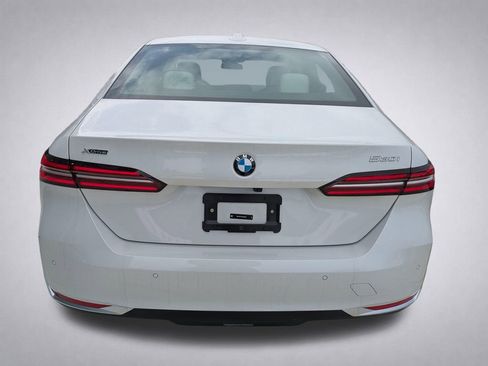 New 2026 BMW 530i xDrive w/ Premium Package AWD/4WD image 5