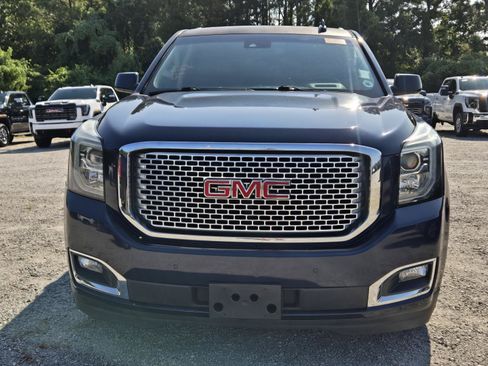 Used 2017 GMC Yukon Denali w/ Open Road Package RWD image 2