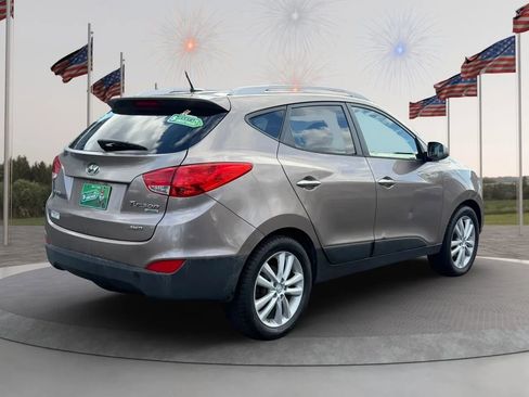 Used 2010 Hyundai Tucson Limited image 7