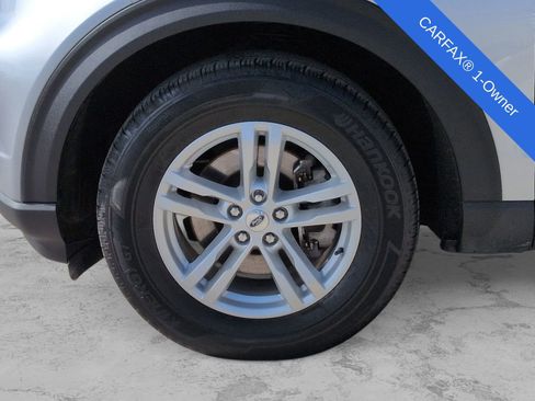 Used 2024 Ford Explorer XLT w/ Equipment Group 202A image 17