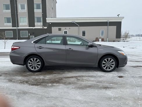Certified 2017 Toyota Camry XLE image 13