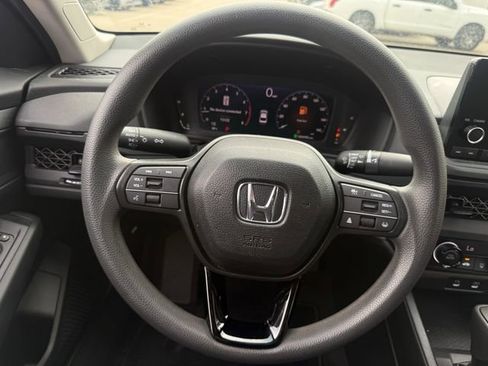 Used 2025 Honda Accord LX image 12