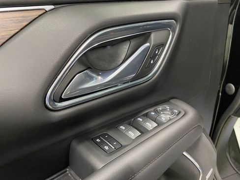 Used 2023 Chevrolet Tahoe High Country AWD/4WD image 31