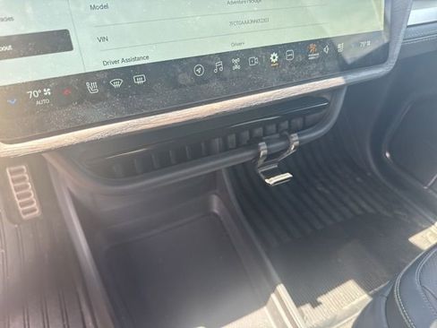 Used 2022 Rivian R1T Adventure AWD/4WD image 44