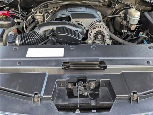 Used 2011 Chevrolet Tahoe LT image 21