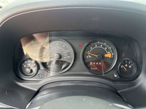 Used 2017 Jeep Patriot Sport w/ Power Value Group FWD image 18