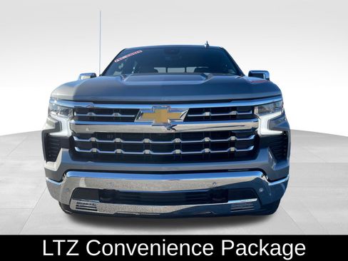 Used 2023 Chevrolet Silverado 1500 LTZ image 2