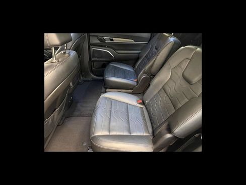 Used 2022 Kia Telluride SX w/ SX Prestige Package AWD/4WD image 16