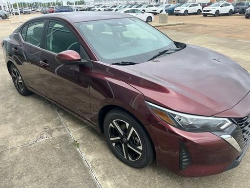 Used 2024 Nissan Sentra SV FWD image 5