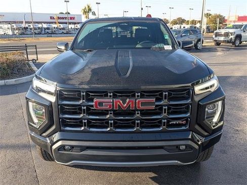 Used 2023 GMC Canyon AT4 w/ AT4 Premium Package image 9