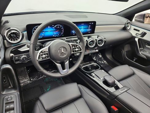 Used 2023 Mercedes-Benz CLA 250 image 13