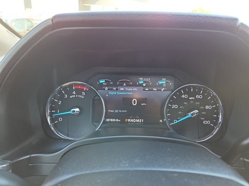 Used 2019 Ford F250 Platinum w/ Platinum Ultimate Package AWD/4WD image 23