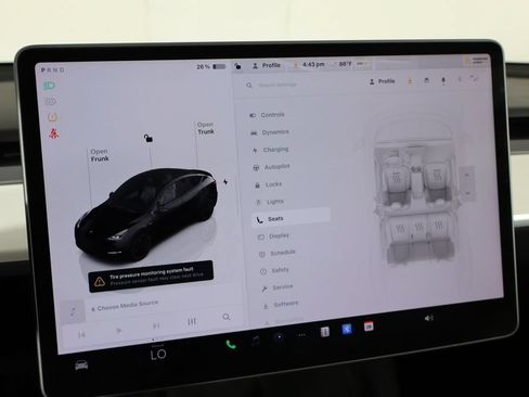 Used 2023 Tesla Model Y Performance AWD/4WD image 34