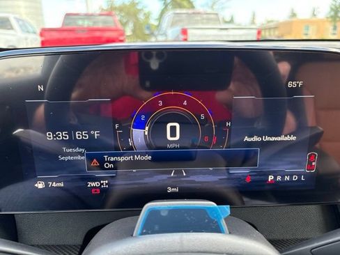 New 2027 Chevrolet Traverse Z71 w/ Enhanced Driving Package AWD/4WD image 14