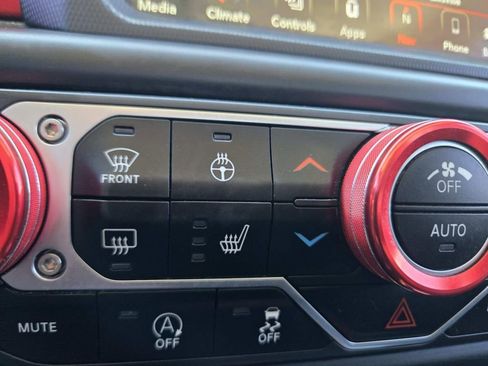 Used 2020 Jeep Gladiator Rubicon AWD/4WD image 35