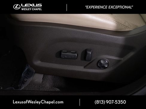 Used 2014 Hyundai Santa Fe Sport 2.0T w/ Technology Package 05 FWD image 19