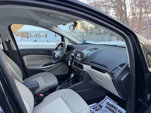 Used 2018 Ford EcoSport S image 16