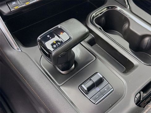 Used 2023 GMC Sierra 1500 AT4 image 17