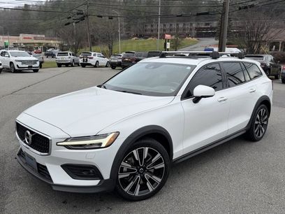 Used 2022 Volvo V60 T5 Cross Country w/ Advanced Package