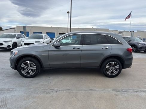 Used 2019 Mercedes-Benz GLC 300 4MATIC image 4