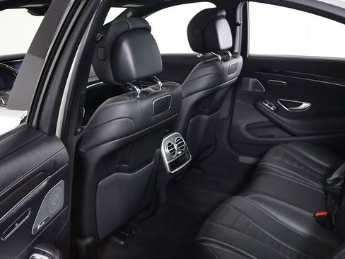 Used 2019 Mercedes-Benz S 560 4MATIC Sedan image 33