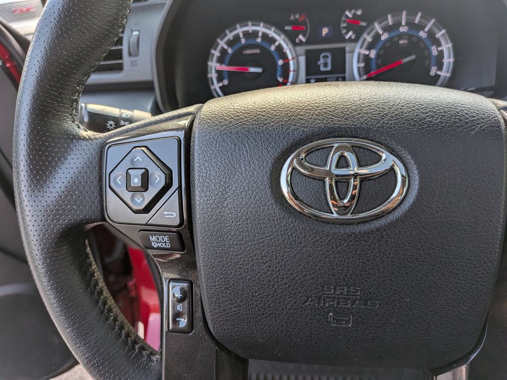 Used 2019 Toyota 4Runner TRD Off-Road Premium AWD/4WD image 13