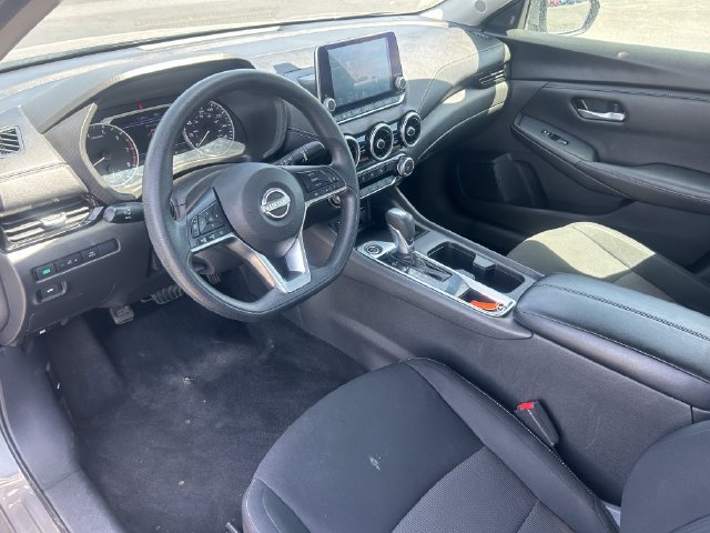 Used 2024 Nissan Sentra SV FWD image 25
