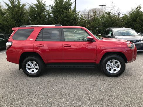 Used 2024 Toyota 4Runner SR5 image 8