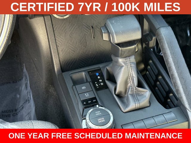 Used 2025 Toyota 4Runner SR5 AWD/4WD image 22