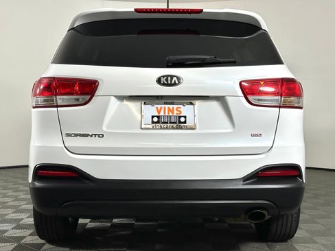 Used 2016 Kia Sorento AWD image 23