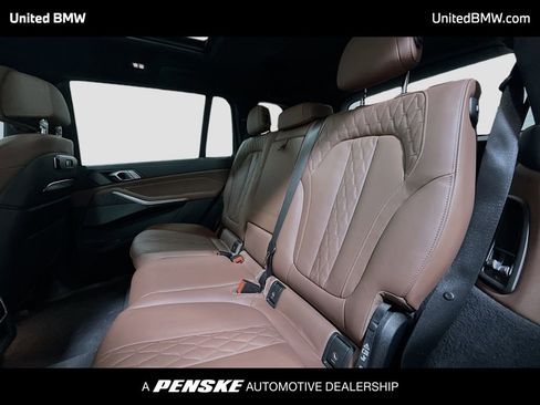 Used 2024 BMW X7 xDrive40i w/ Executive Package AWD/4WD image 13