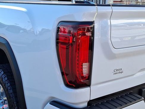 Used 2022 GMC Sierra 2500 Denali AWD/4WD image 22
