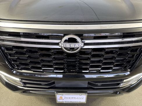 New 2026 Nissan Armada SL w/ Captain's Chari Seat Package image 27