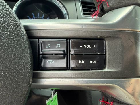 Used 2011 Ford Mustang GT RWD image 30